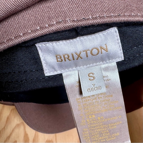 Bʀɪxᴛᴏɴ Fɪᴅᴅʟᴇʀ Nᴇᴡsʙᴏʏ Cᴀᴘ - Picture 14 of 16